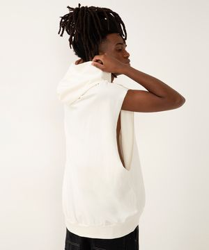 regata de algodão oversized com bolso e capuz cru