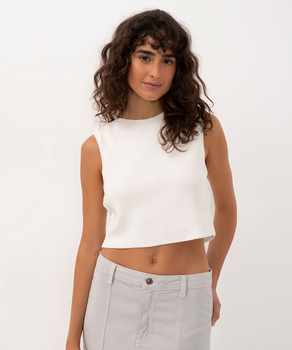 <em>Cropped</em> branco, da C&A