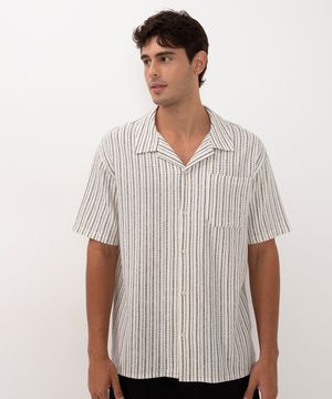 camisa de malha texturizada listrada com bolso manga curta off white