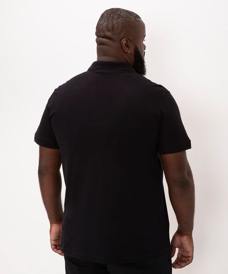 Polo de Piquet Plus Size Básica com Bordado Manga Curta Preta