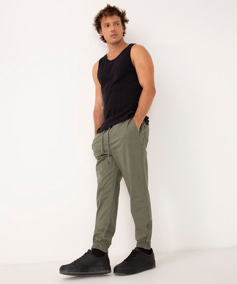 calça jogger slim de sarja amaciada com bolsos preto - verde