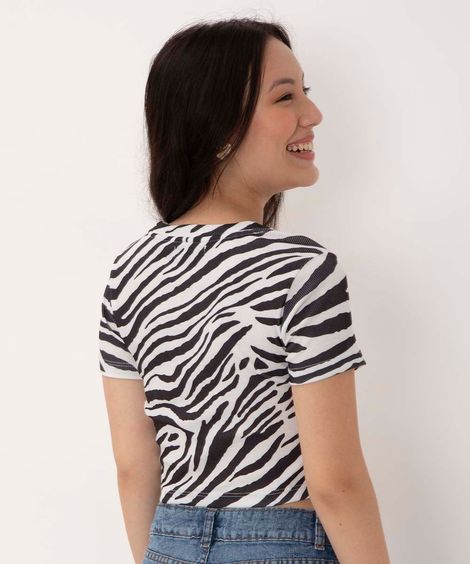 blusa juvenil manga curta animal print preto