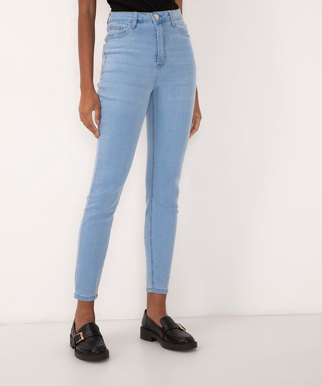 calça jeans skinny cintura super alta com bolso azul médio