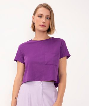 blusa básica cropped com bolso manga curta roxo uva