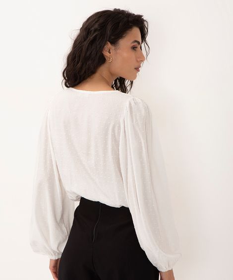 blusa cropped de viscose manga bufante off white