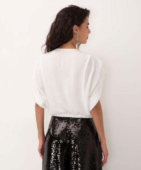 blusa com pregas e transpasse manga curta off white