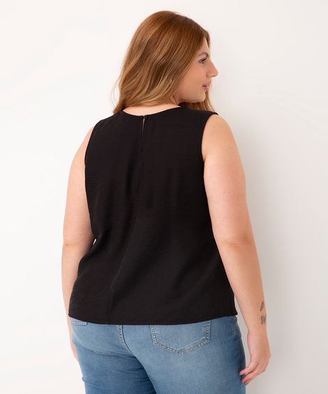 regata plus size texturizada gola redonda preto