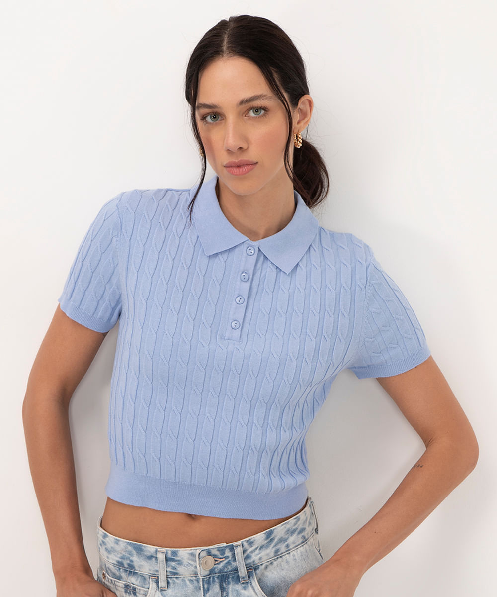 <em>Cropped</em> azul com gola polo, da C&A