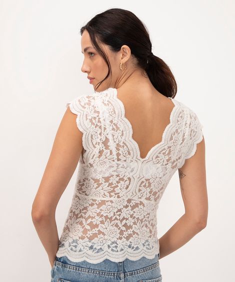 blusa rendada decote v  off white - off white