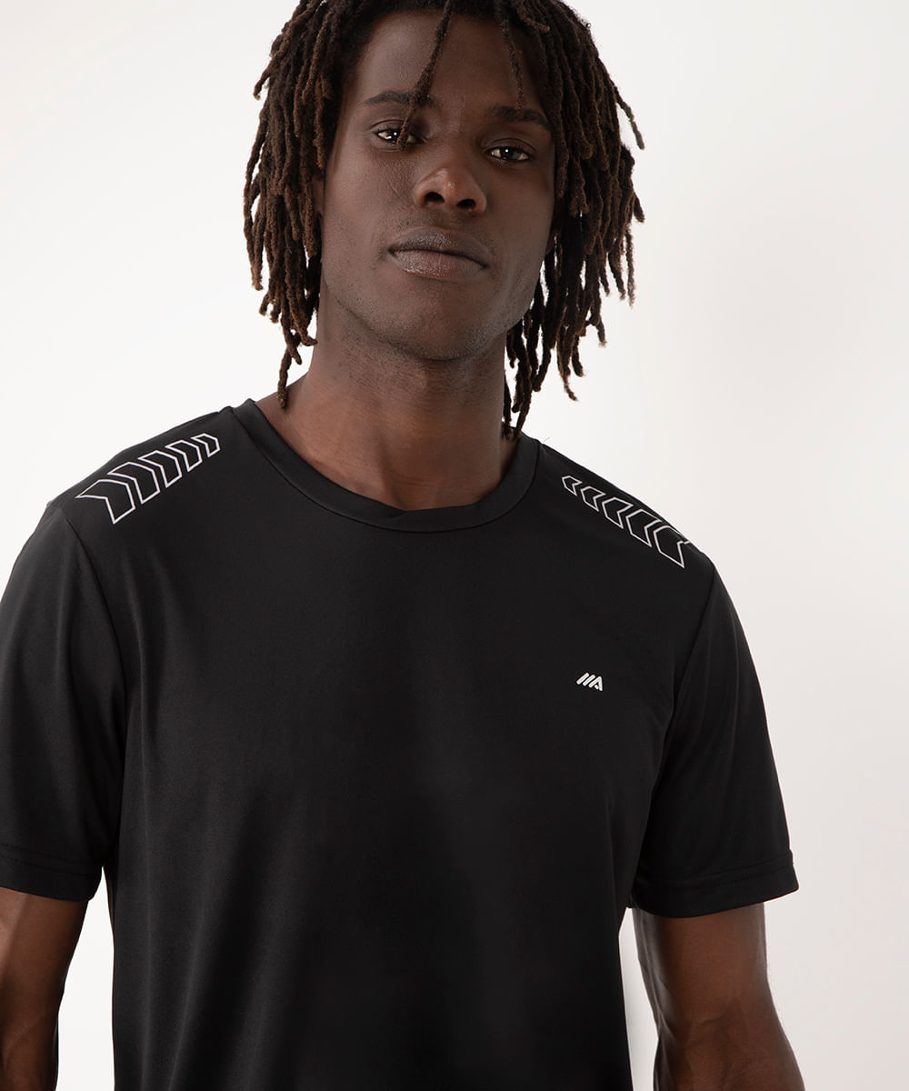 camiseta setas manga curta esportiva preta