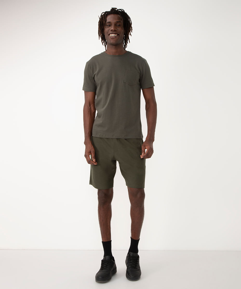 camiseta de algodão básica com bolsos manga curta verde militar
