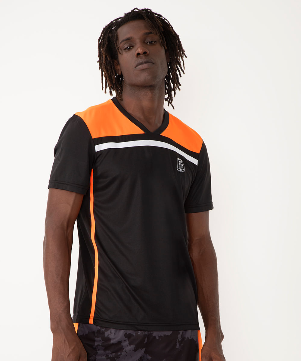 camiseta com recortes manga curta esportiva preto