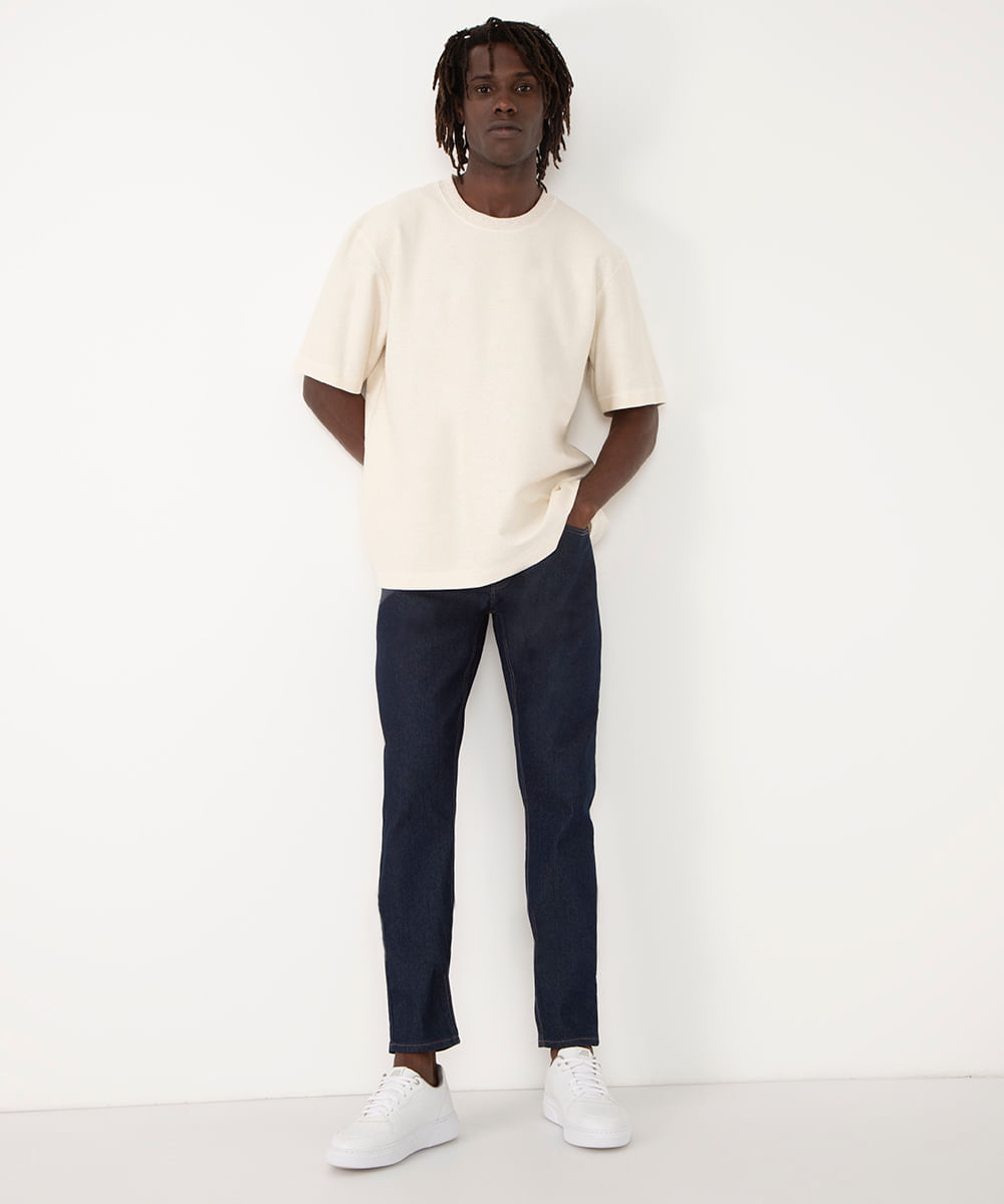 calça jeans skinny com bolsos azul escuro