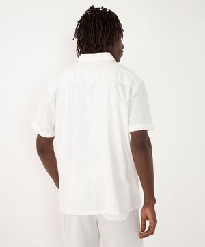 camisa de algodão texturizada manga curta branca