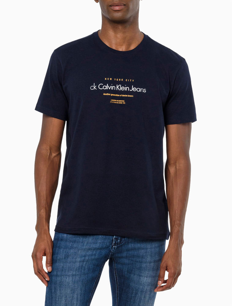 camiseta manga curta calvin klein jeans masculina nyc icons marinho - C&A