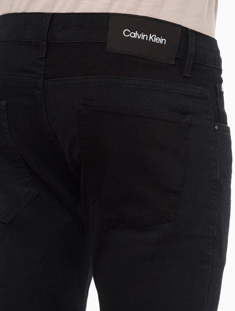 calça jeans masculina super skinny 5 pockets calvin klein preto - C&A