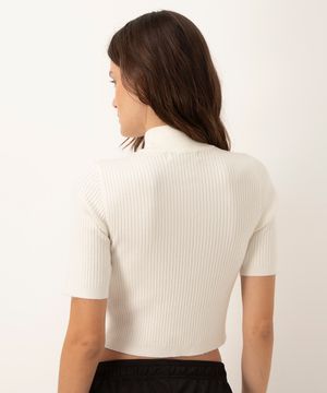 cropped de tricot gola alta manga curta off white