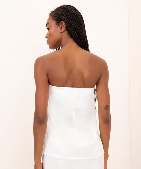 blusa acetinada decote reto sem alça mindset off white