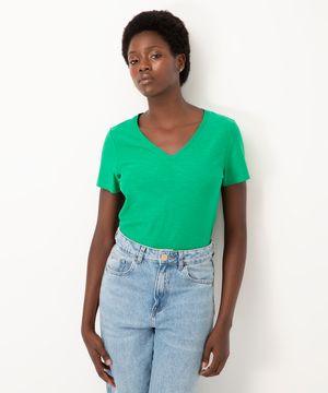blusa básica flamê de algodão manga curta decote v verde bandeira