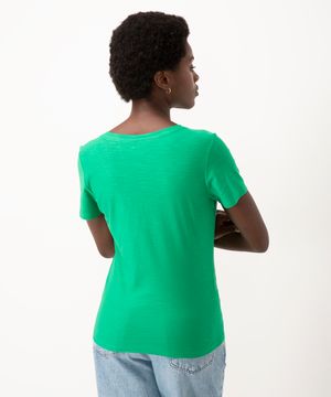blusa básica flamê de algodão manga curta decote v verde bandeira