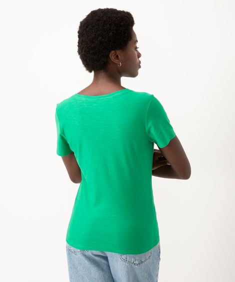 camiseta de algodão peruano decote v verde