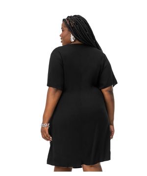 Vestido Plus Size Em Viscose Slub Secret Glam Preto