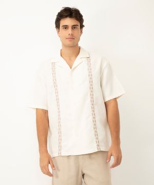 camisa com linho e bordado manga curta off white