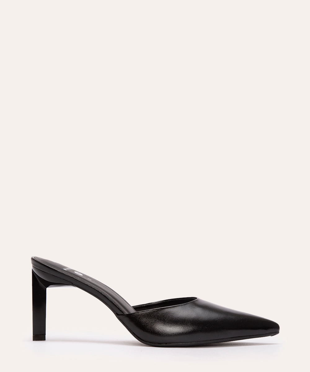 scarpin bico fino salto alto geométrico mindset preto