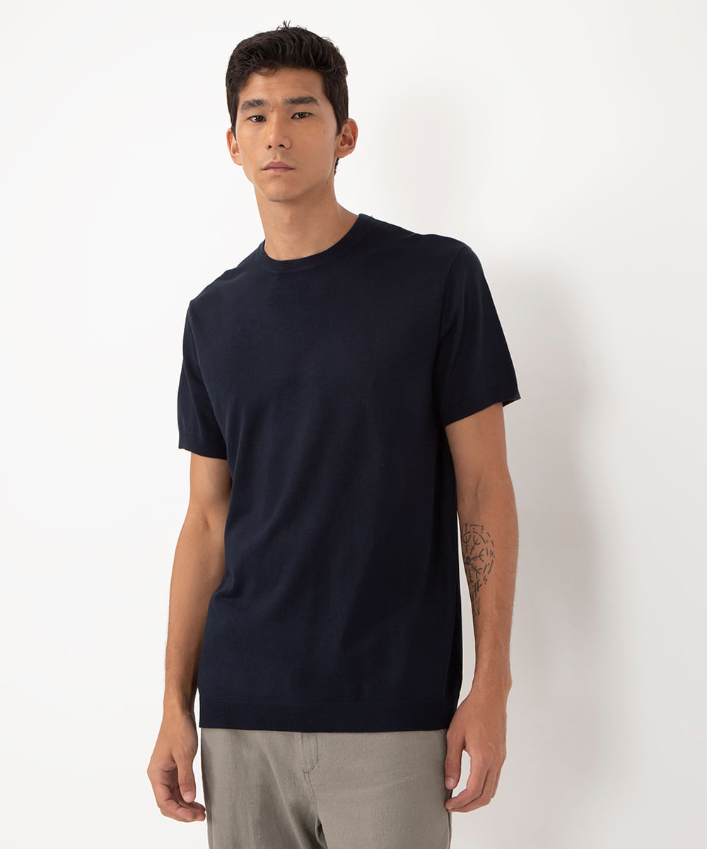 camiseta tricot leve manga curta azul marinho
