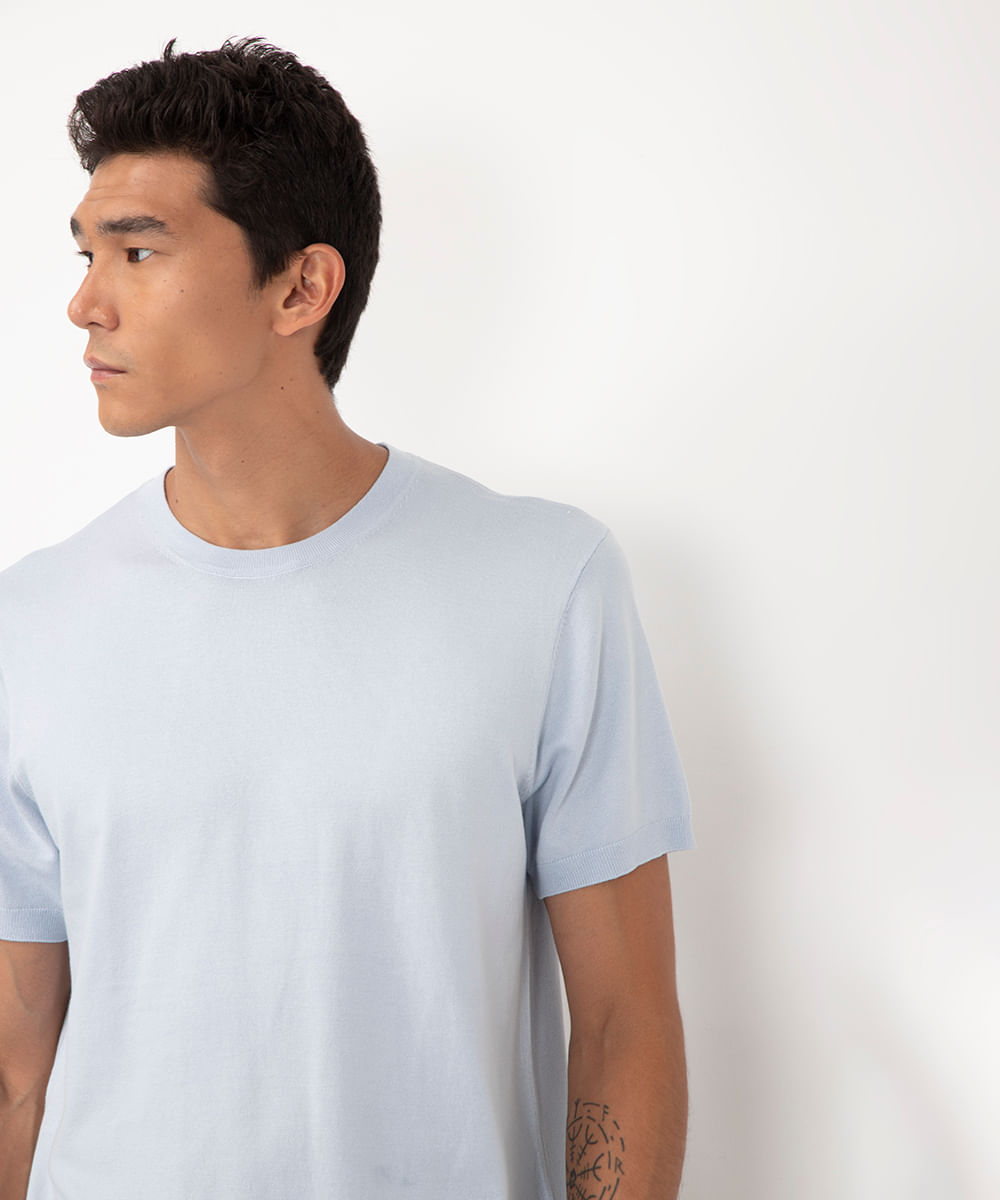 camiseta tricot leve manga curta azul claro