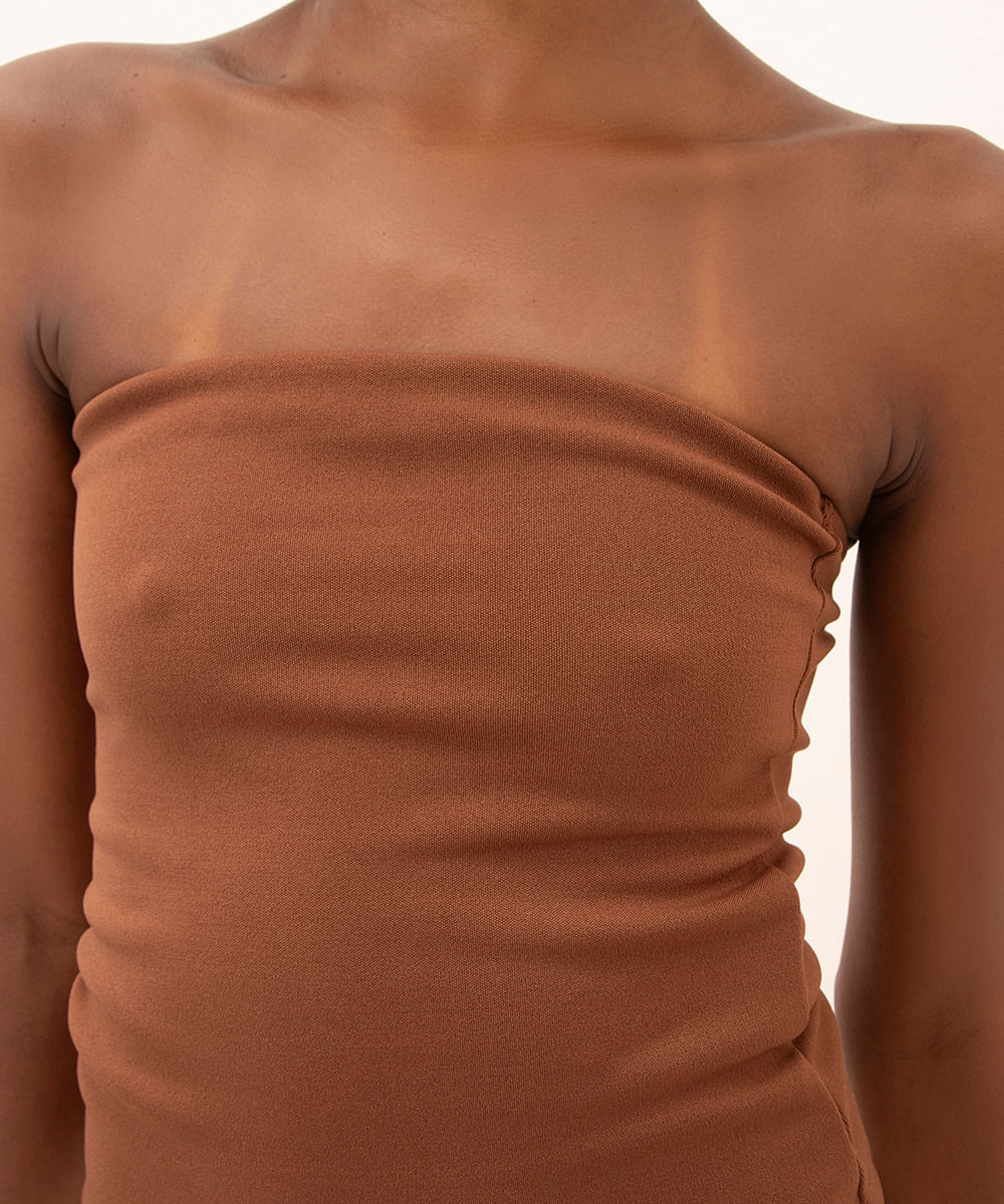 blusa decote reto sem alça mindset marrom
