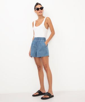 short jeans cintura alta com elástico azul