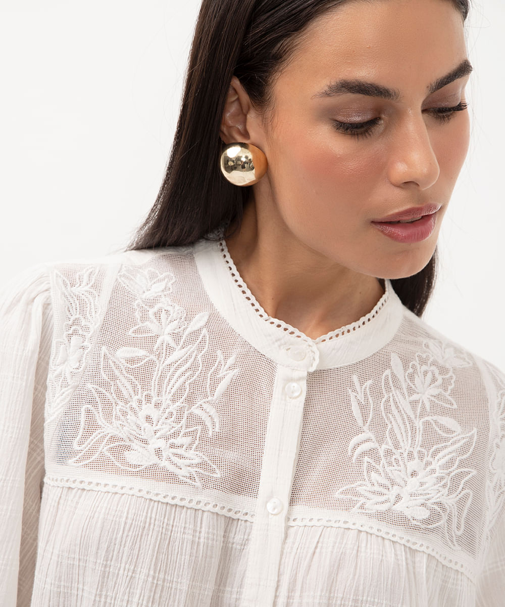 camisa de tule bordada off white