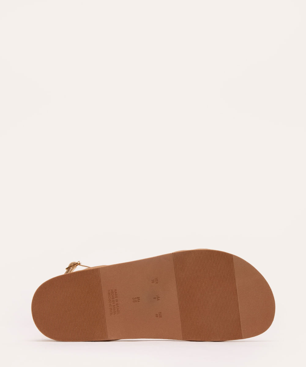 sandália flatform com tachas dourado
