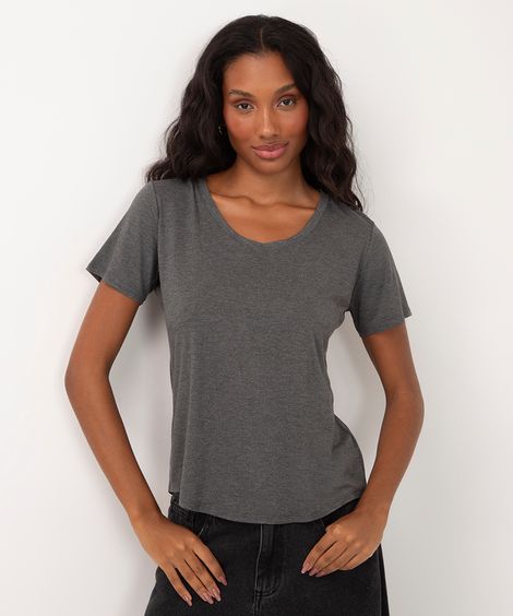 blusa básica manga curta verde militar - chumbo