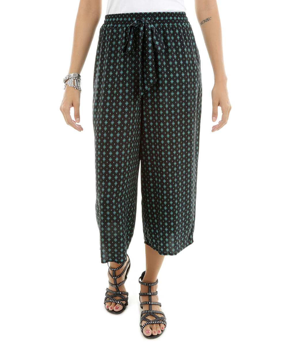 Calça Pantacourt Floral Preta
