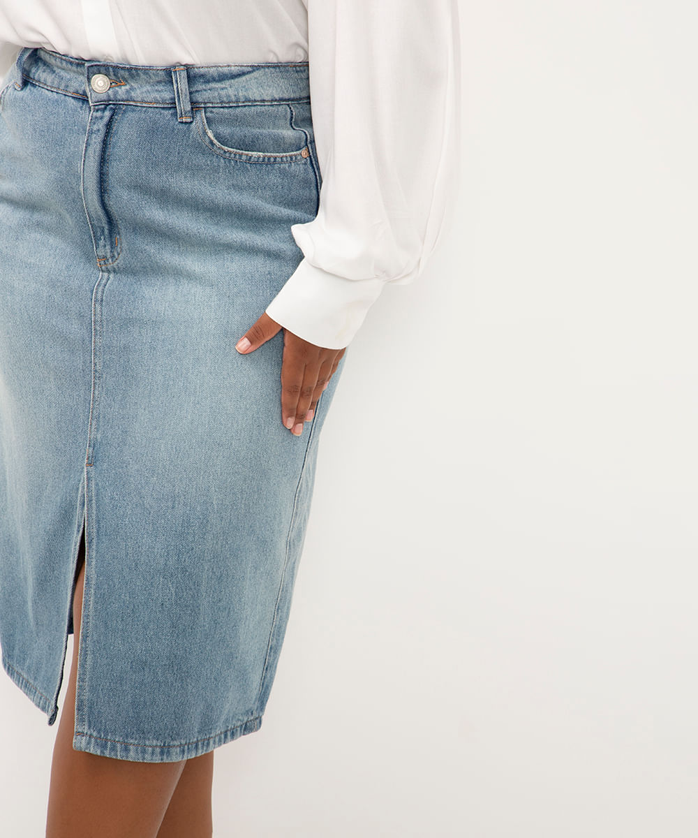 saia jeans midi plus size azul médio