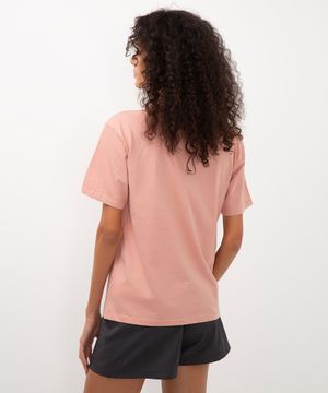 camiseta básica manga curta gola alta rosa