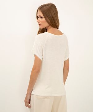 blusa de viscose texturizada chocker off white