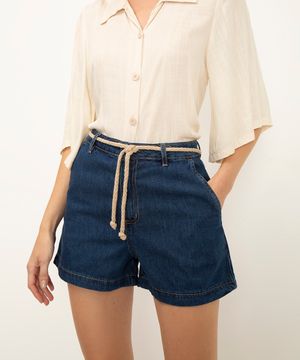 short jeans cintura alta com cordão azul