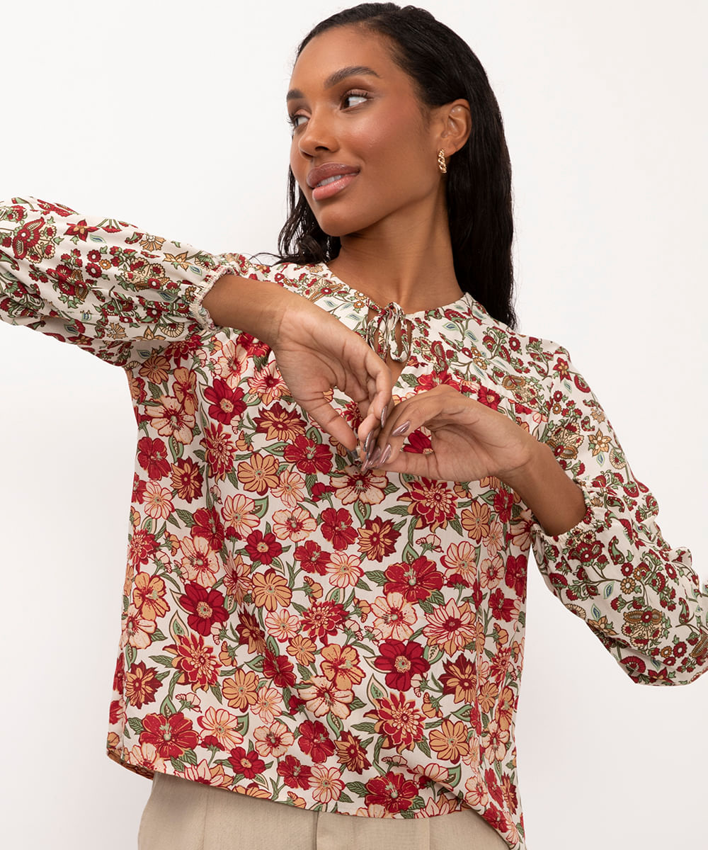 bata de viscose floral manga longa bege