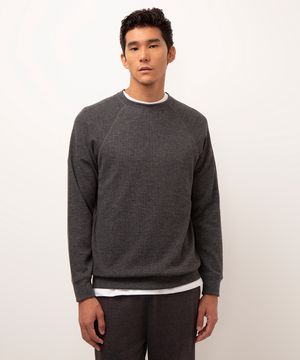 suéter texturizado manga longa raglan cinza escuro