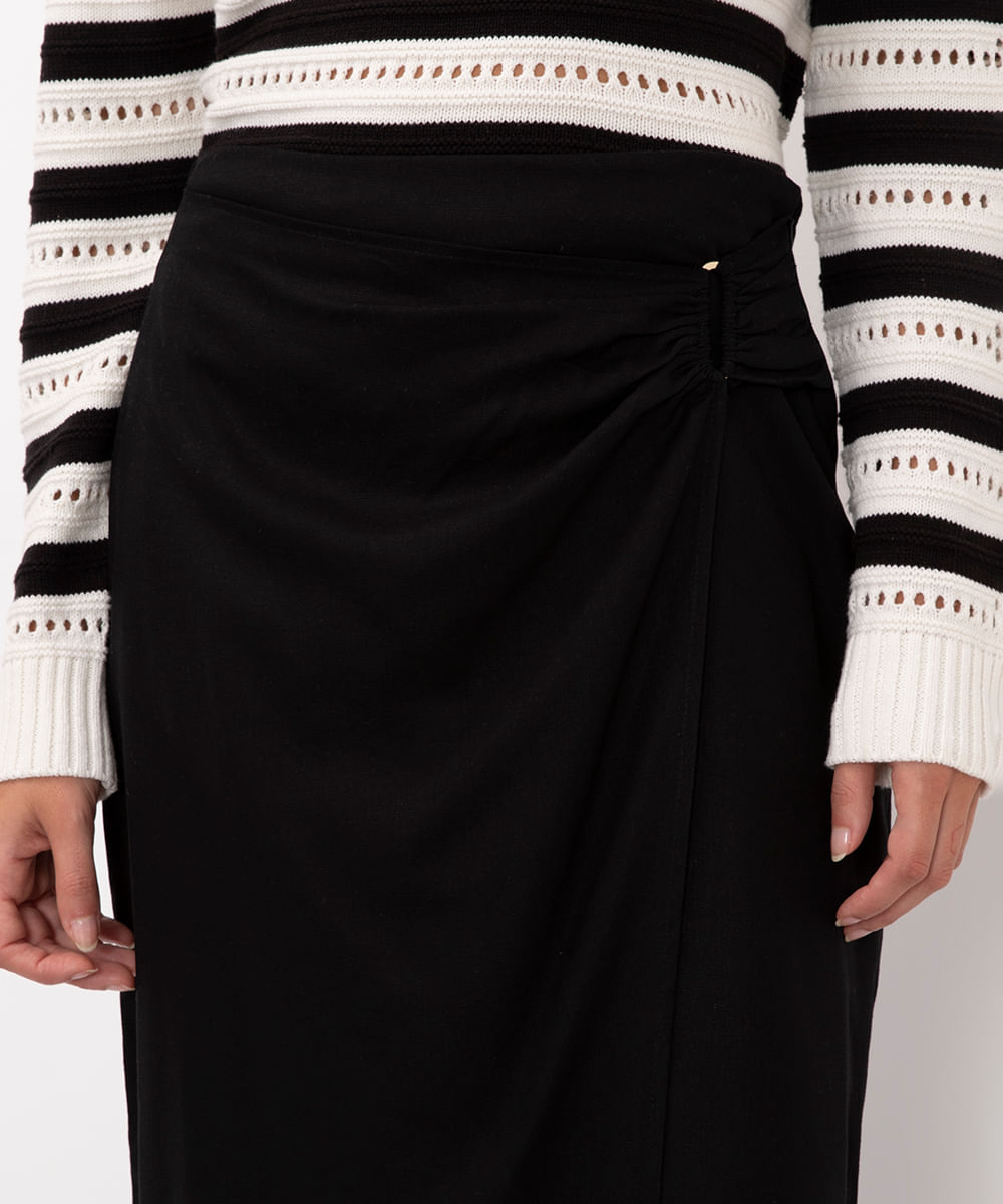 saia midi com fenda cintura alta preto