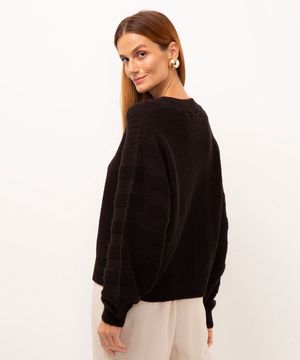 suéter de tricot manga bufante preto