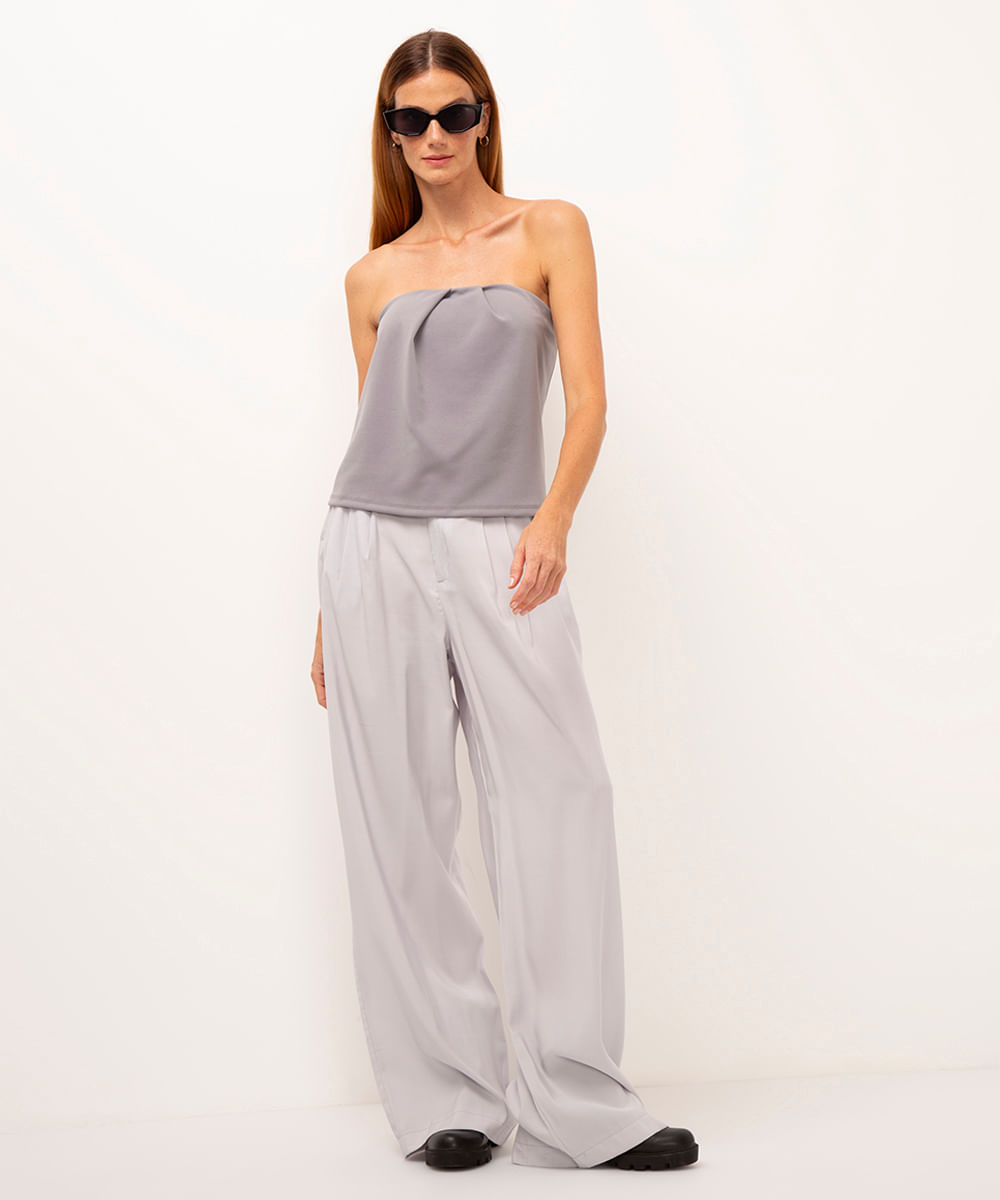 blusa sem alça com pregas cinza