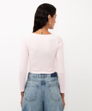 blusa de poliamida canelada cropped manga longa rosa claro