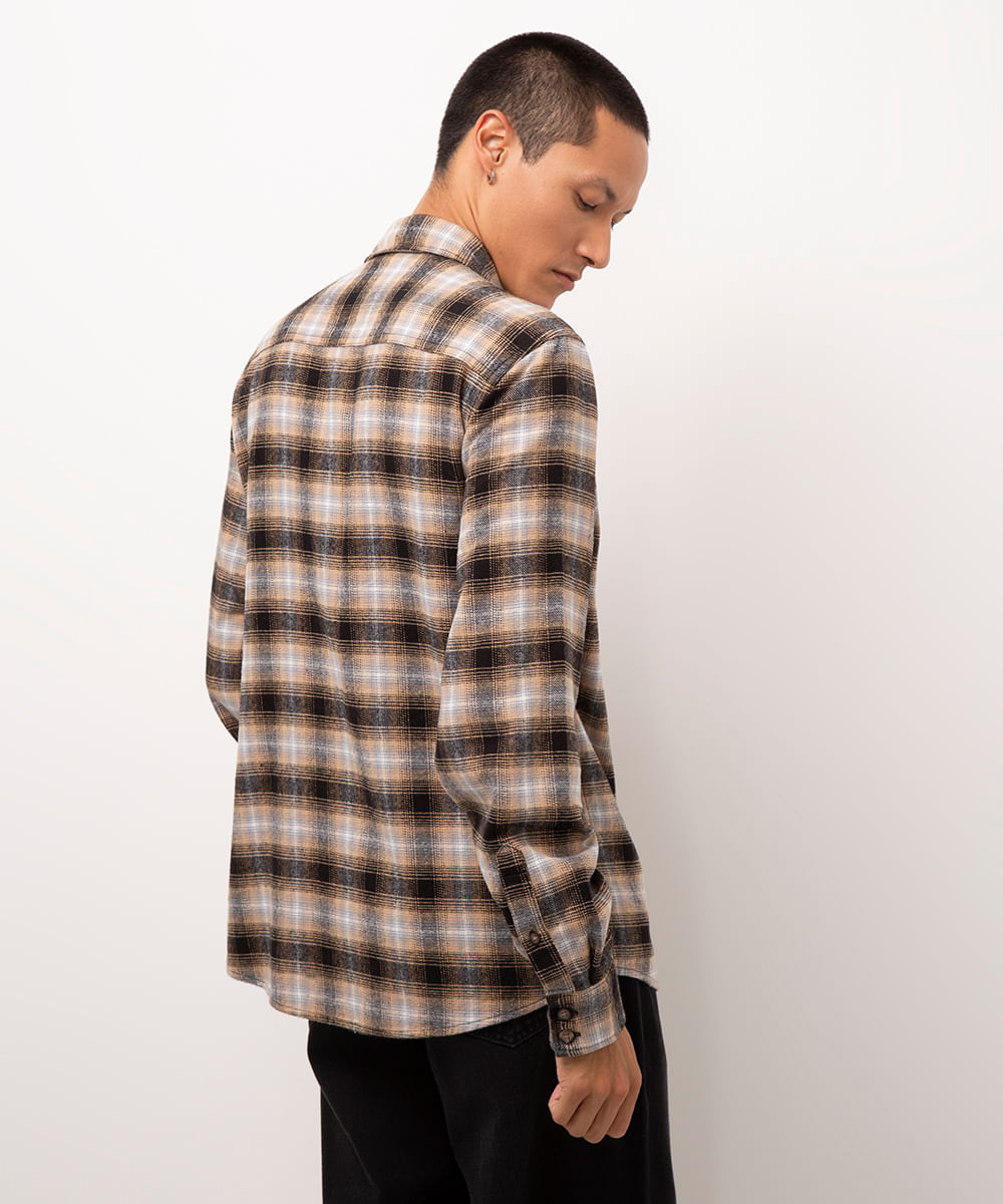 camisa flanelada xadrez cinza