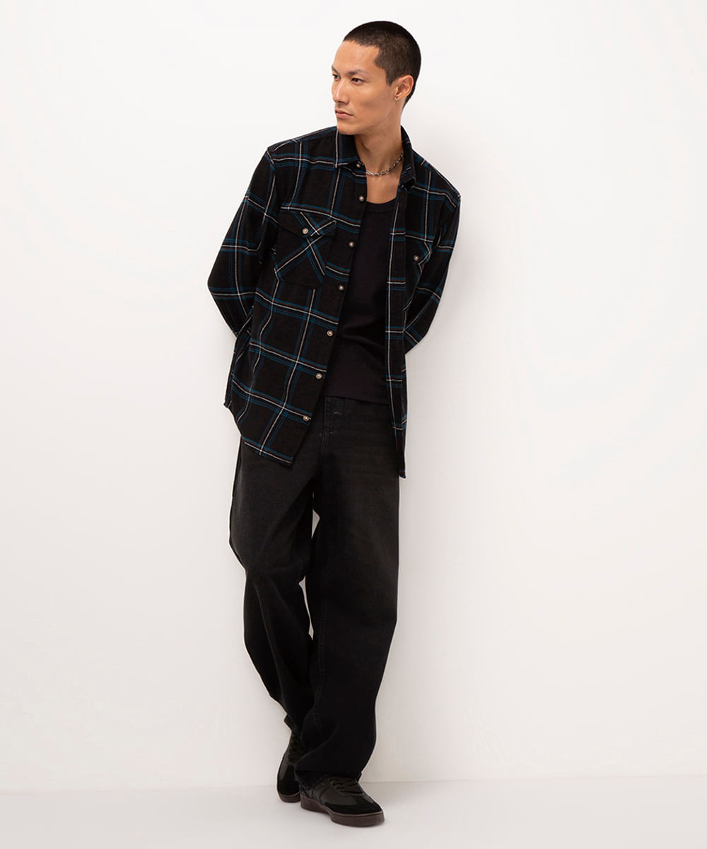 camisa flanelada xadrez preto