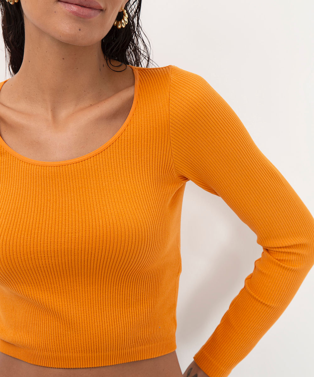 blusa de poliamida canelada cropped manga longa laranja