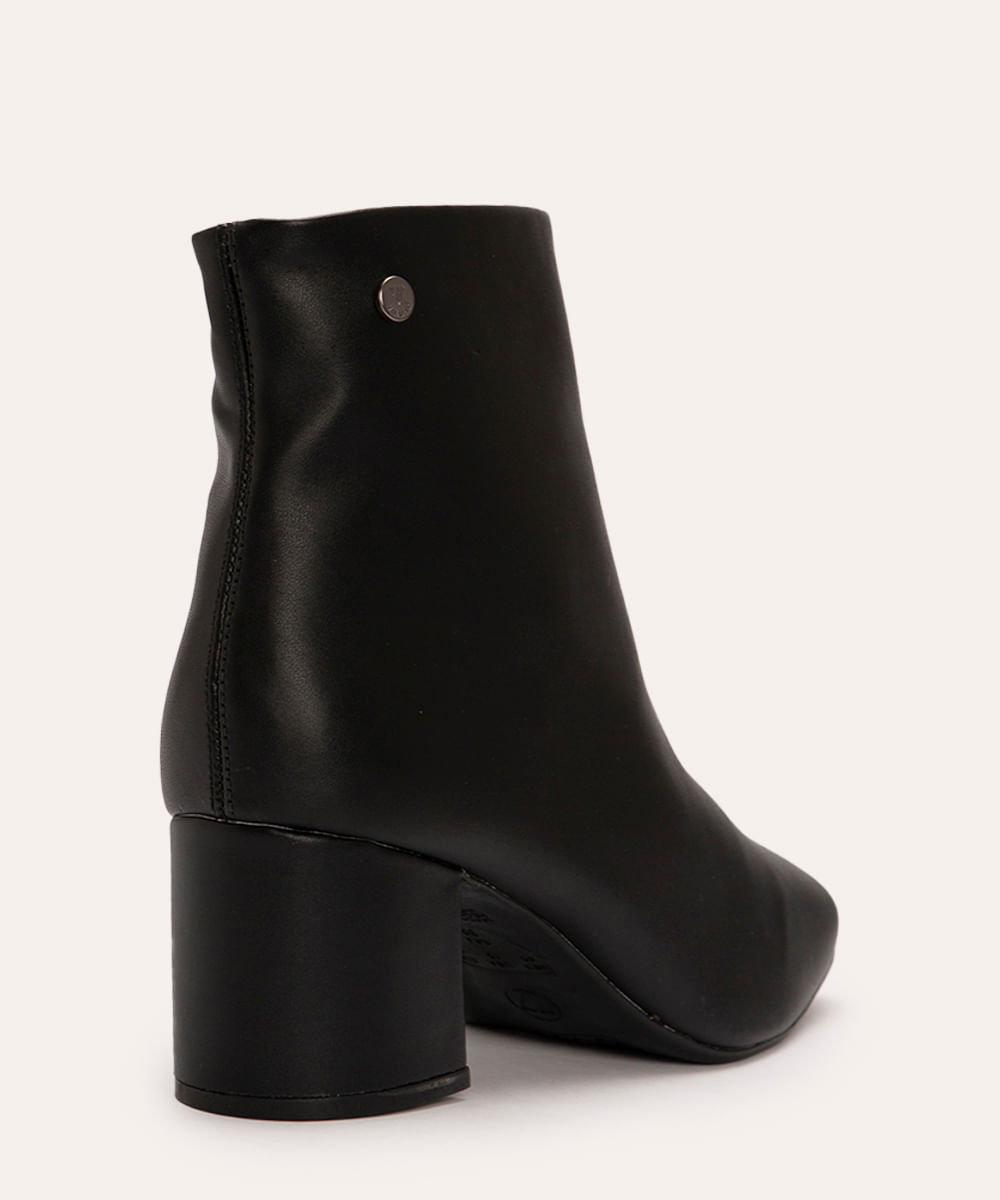 bota bico quadrado salto bloco via uno preto